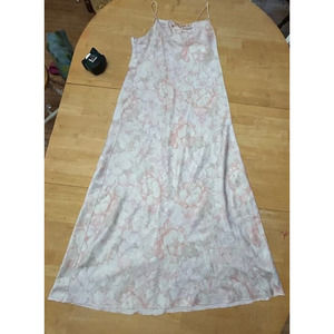 Vintage Halston Pink & White Floral Long Nightown Size L